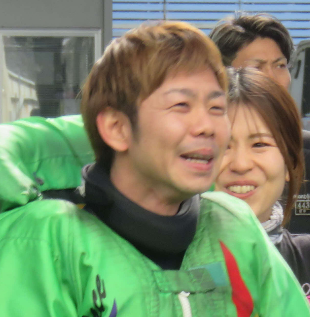 勝負駆けを決めた照屋厚仁