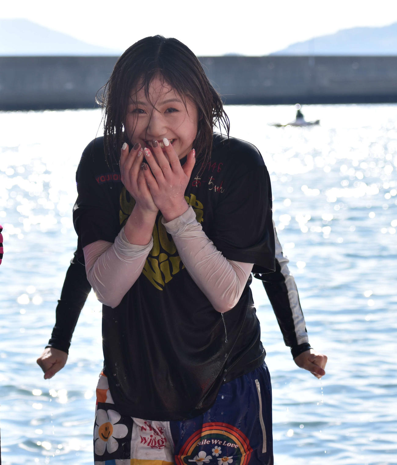水神祭の祝福を受けた野田彩加