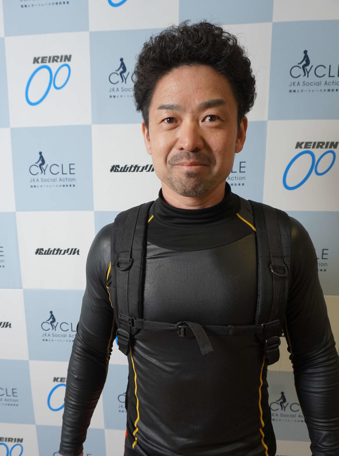 予選10Rは藤岡徹也が俊敏なフットワークで差しの決まり手を付ける