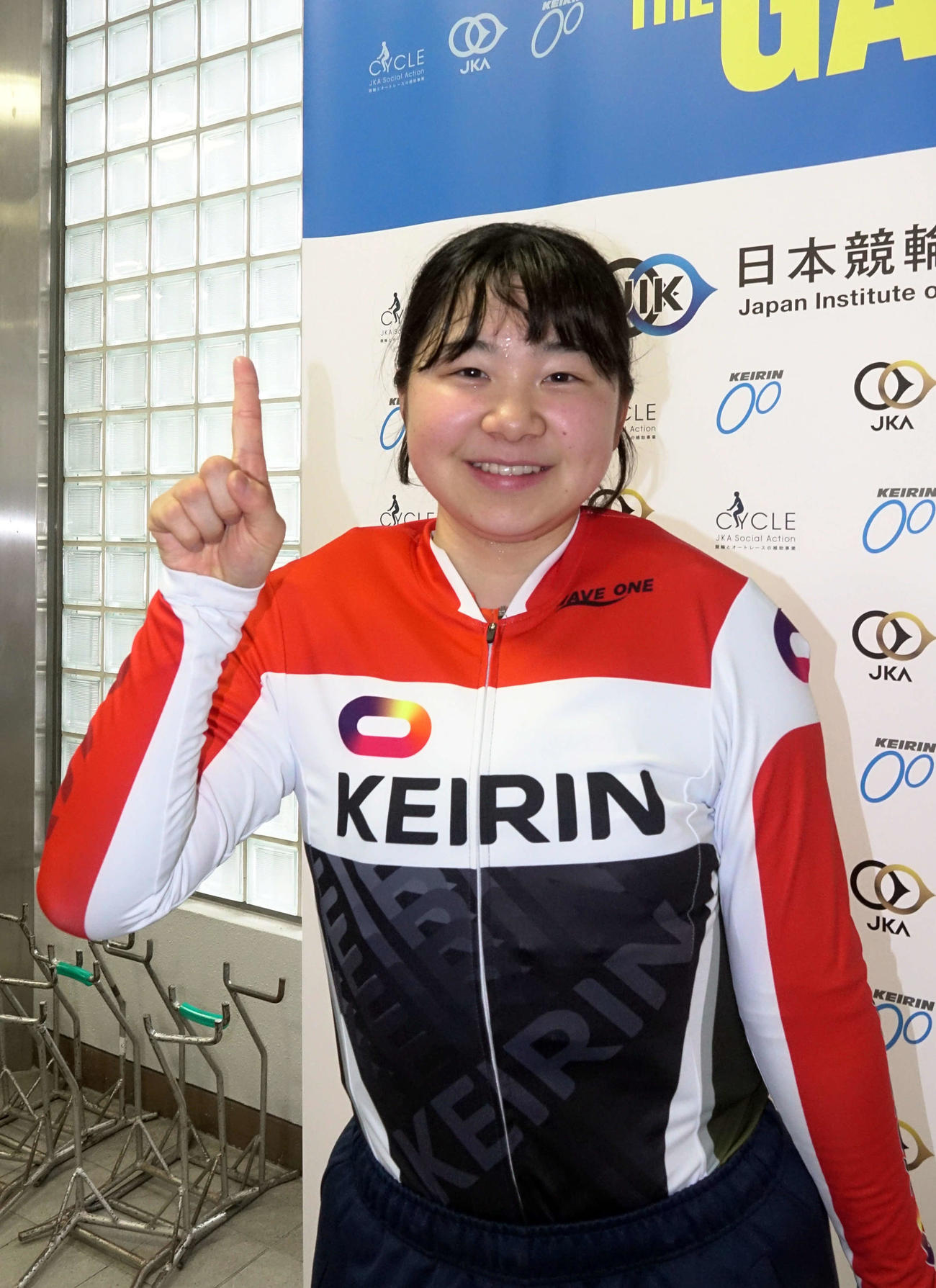 卒記最終日一般レースで1着の北津留千羽