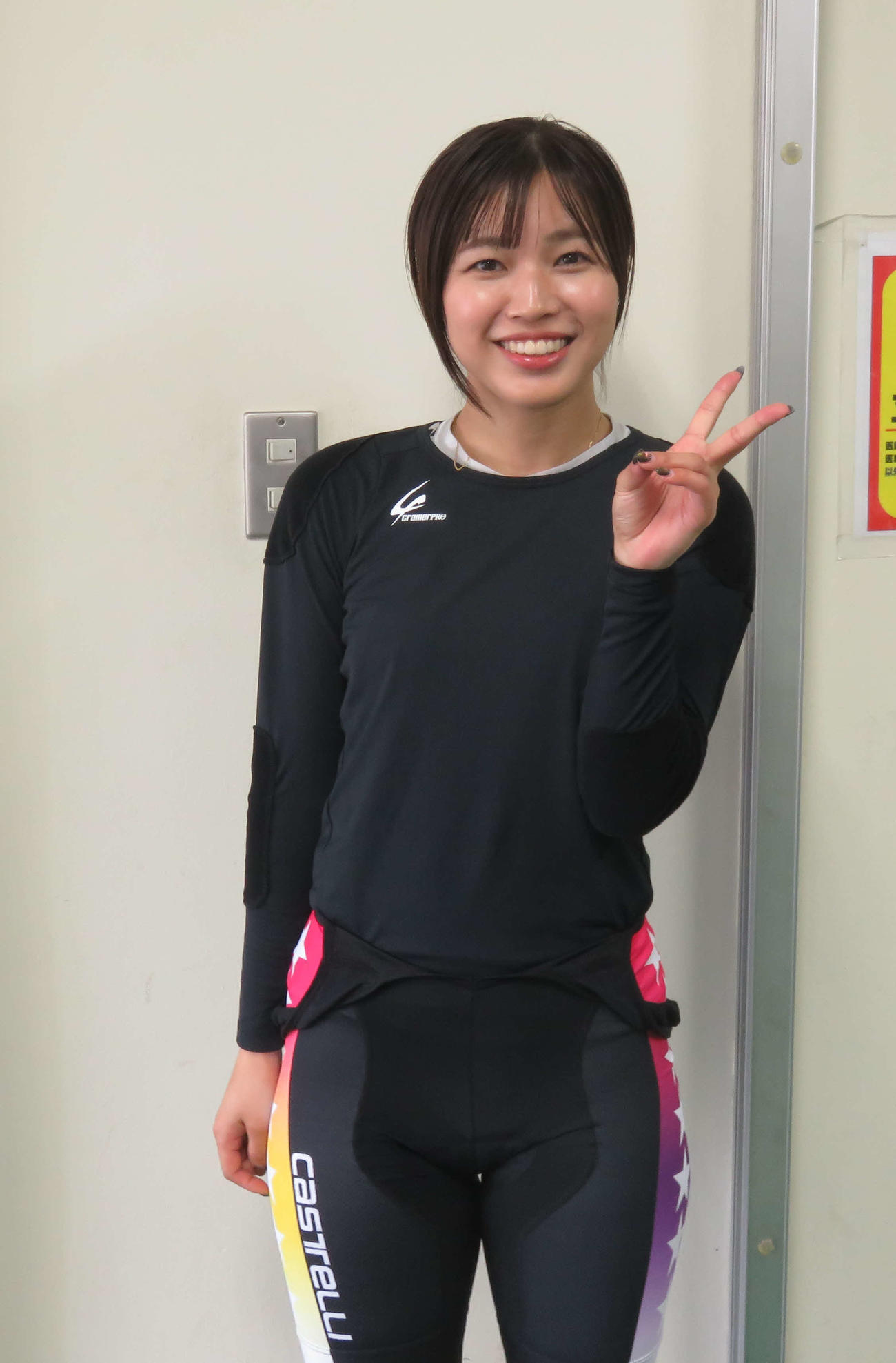 荒川ひかりは地元戦で最低ノルマの決勝進出を決めた