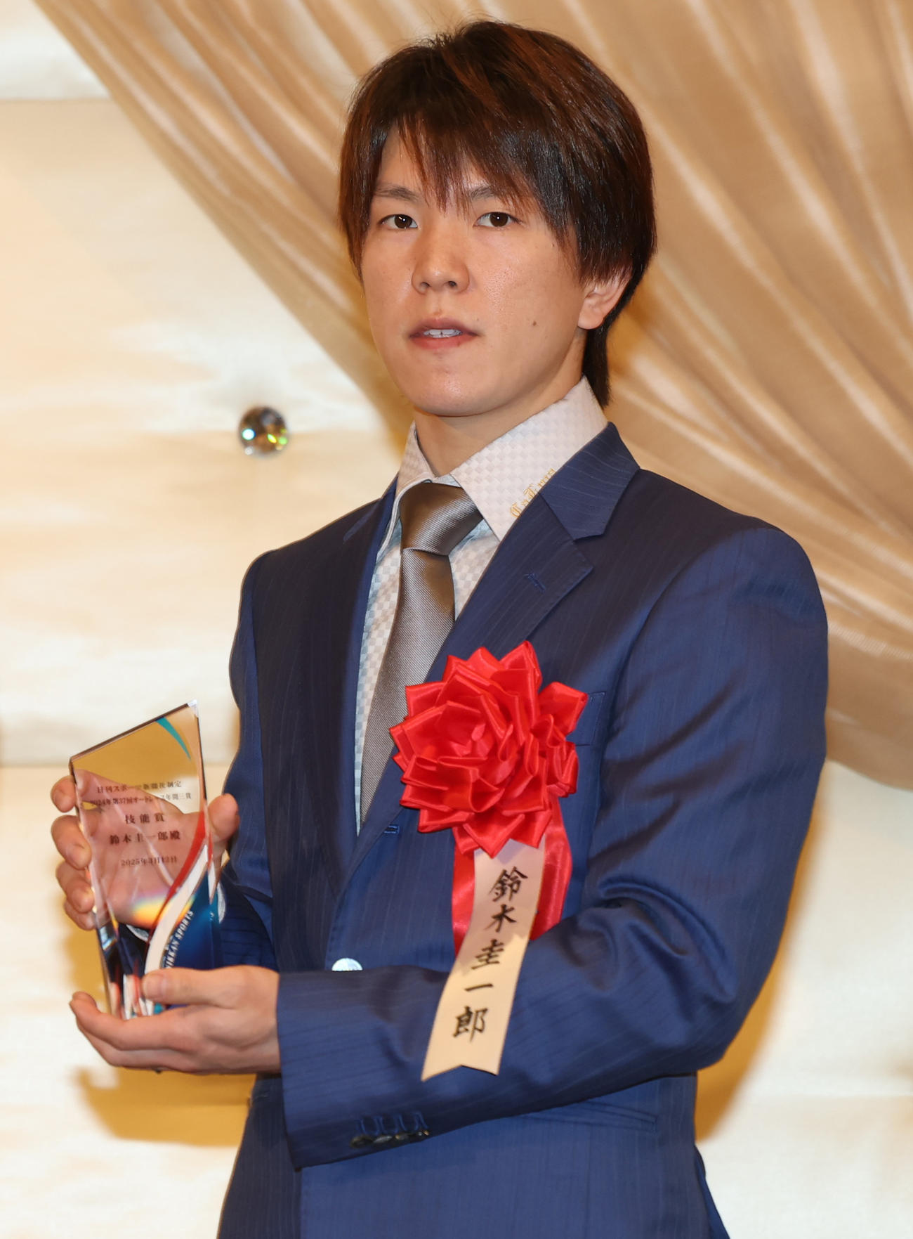 技能賞を受賞した鈴木圭一郎（撮影・野上伸悟）