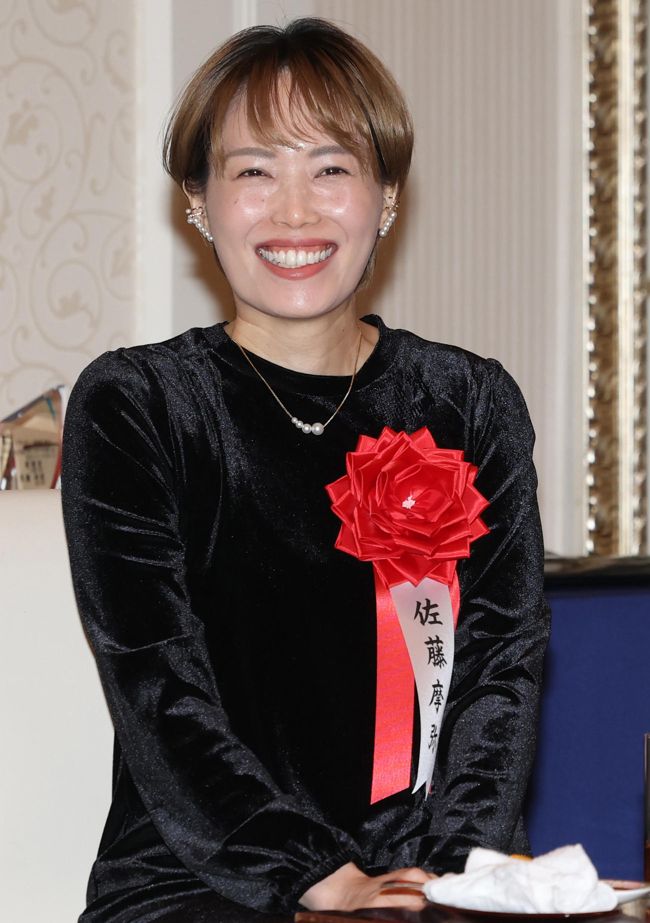 女子特別賞を受賞した佐藤摩弥（撮影・野上伸悟）