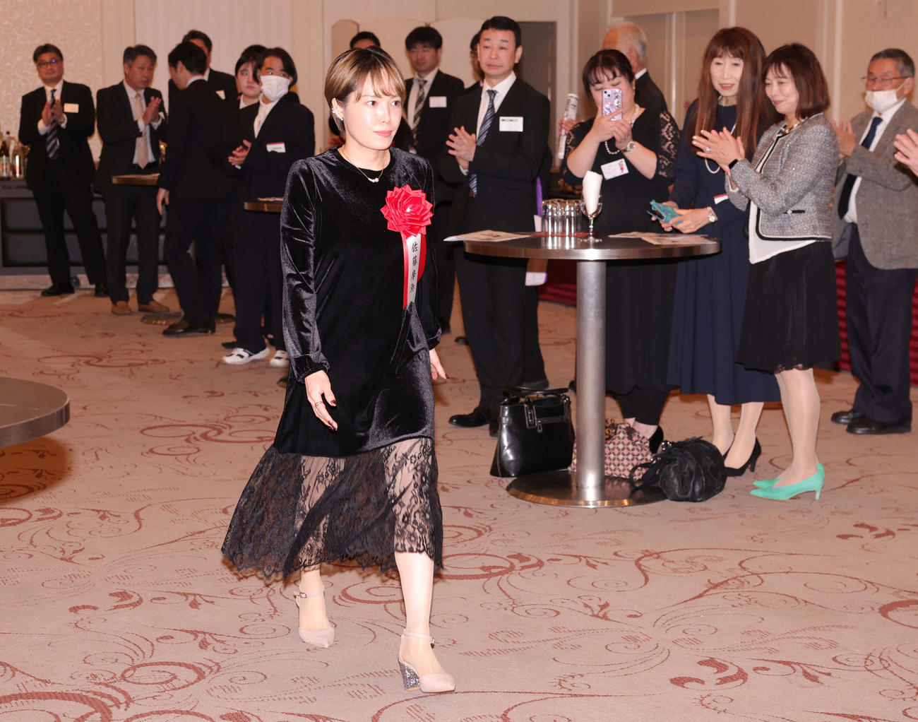 女子特別賞を受賞した佐藤摩弥（撮影・野上伸悟）