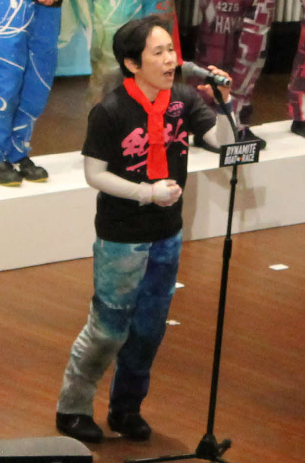 熱唱する松瀬弘美