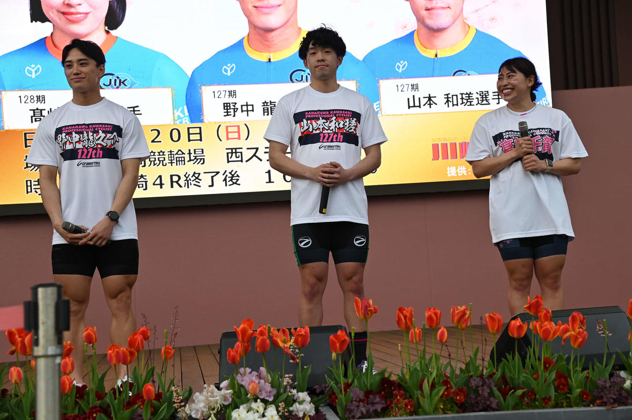 トークショーを行った（左から）野中龍之介、山本和瑳、高崎千賀