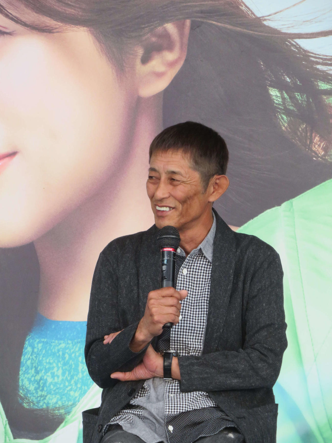桐生ボート初日にトークショーを行った元ボートレーサーの今村豊さん（撮影・湯田坂賢一）