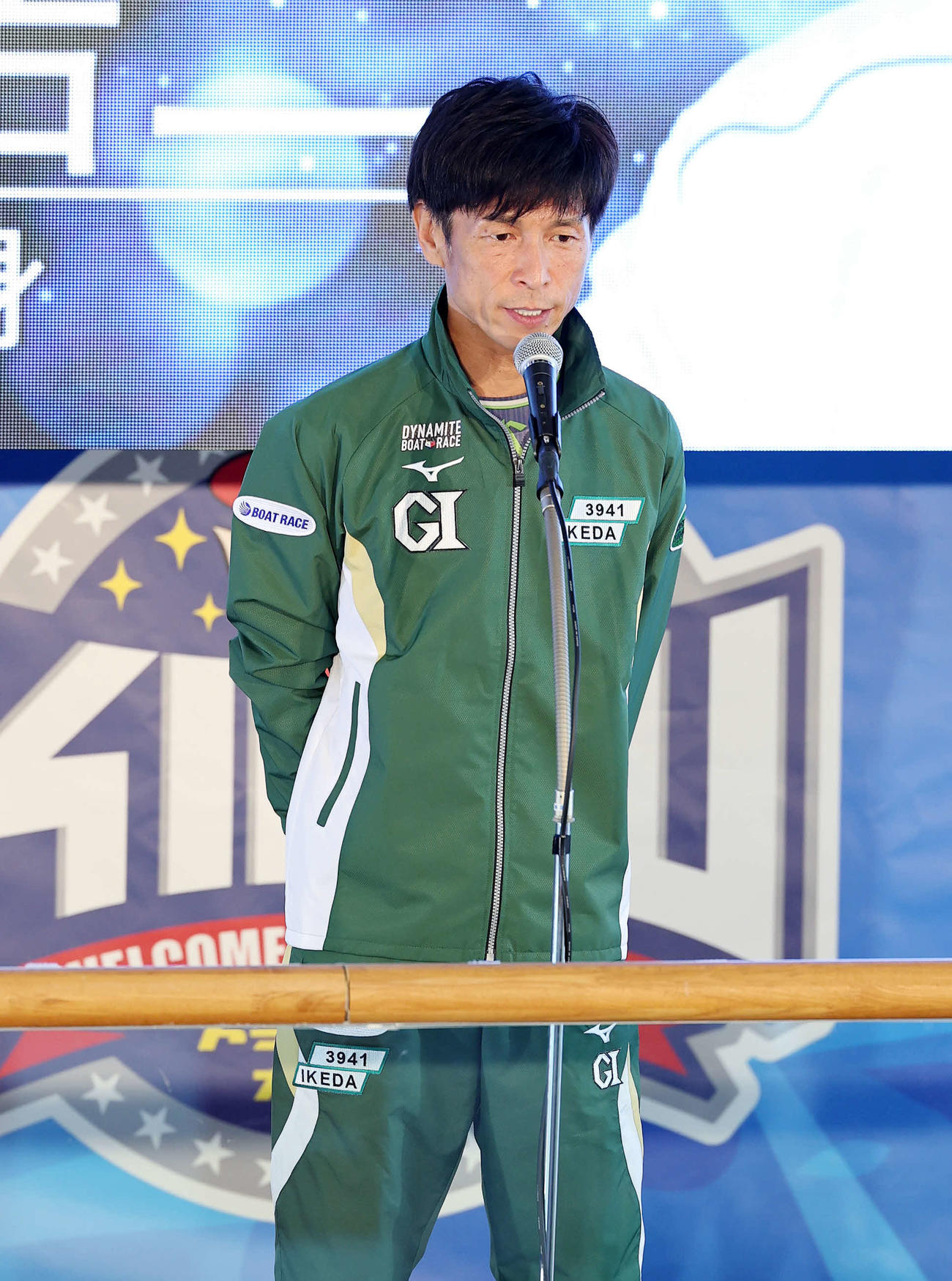 オープニングセレモニーに臨む池田（撮影・鈴木正人）