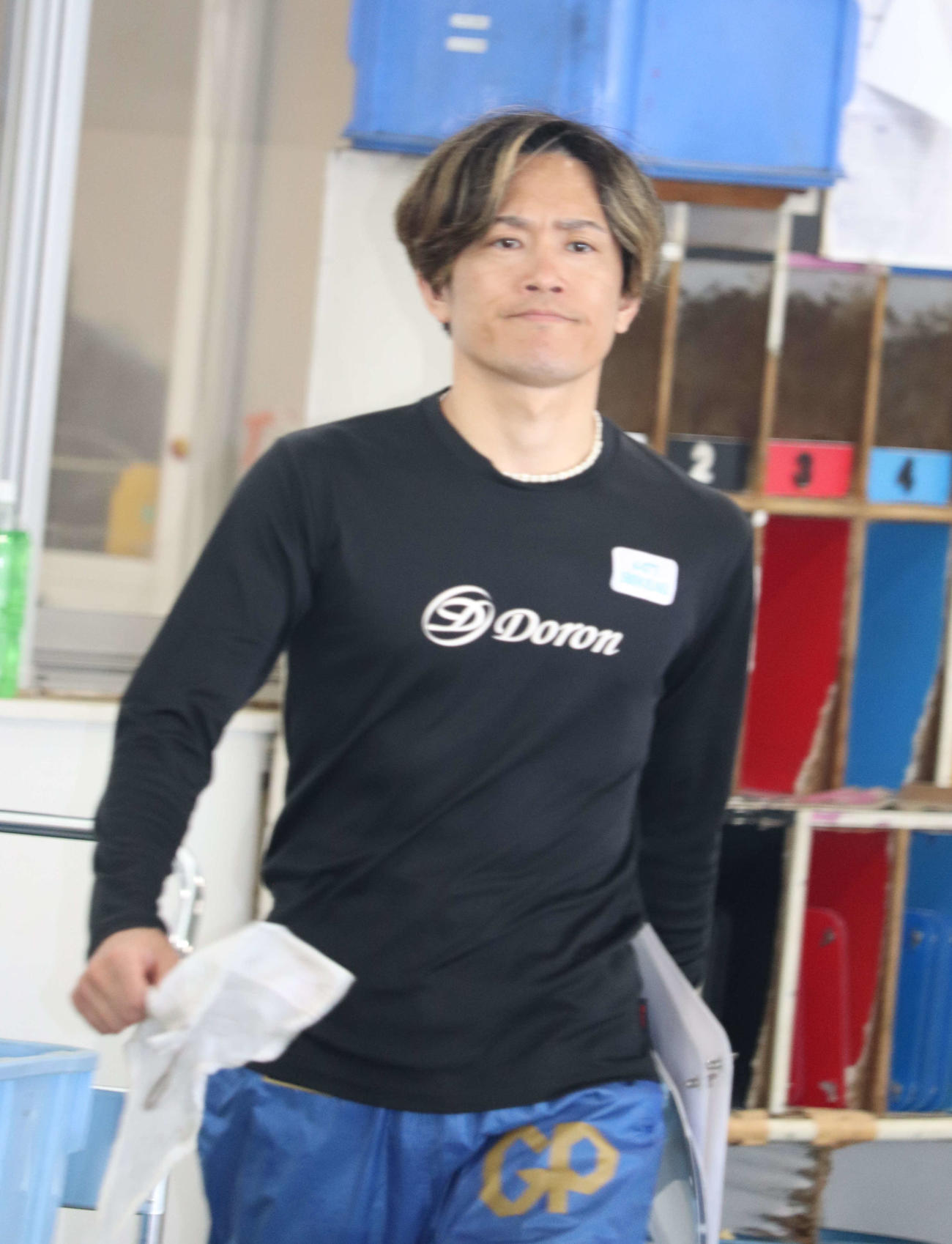 初日12Rドリーム戦1枠の篠崎仁志が主役の座は譲らない（撮影・神田成史）