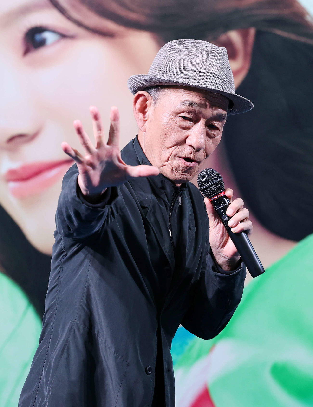 トークショーに臨む笹野高史（撮影・鈴木正人）