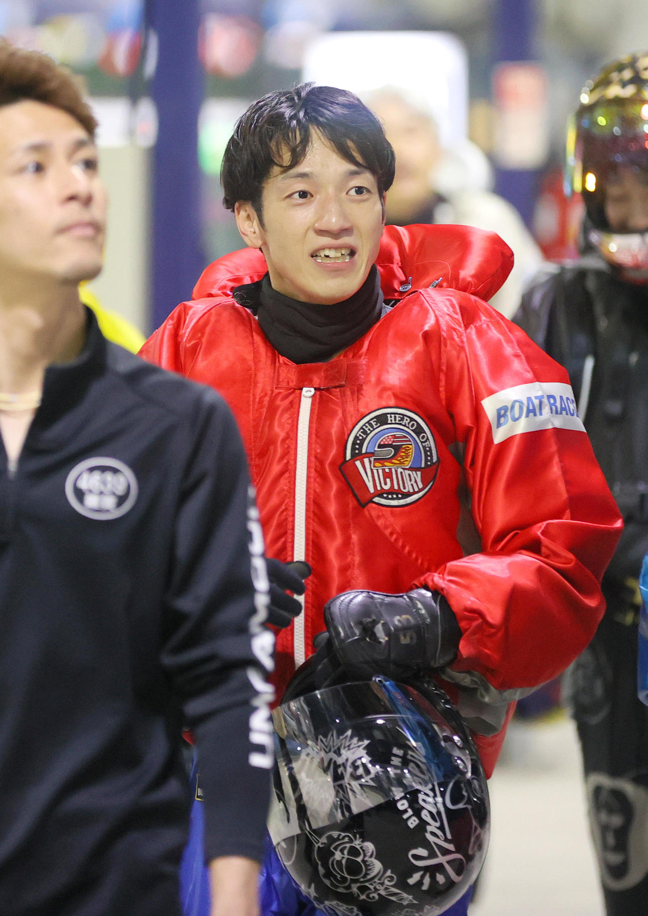 準優勝戦10R・1着の上條暢嵩（撮影・上山淳一）