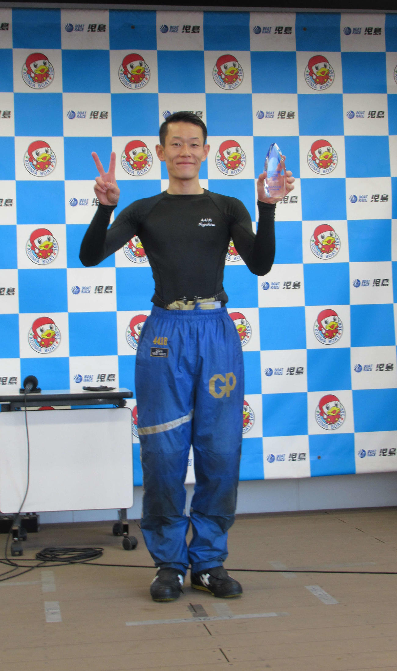 茅原悠紀は今年4度目の優勝を飾りニッコリピース