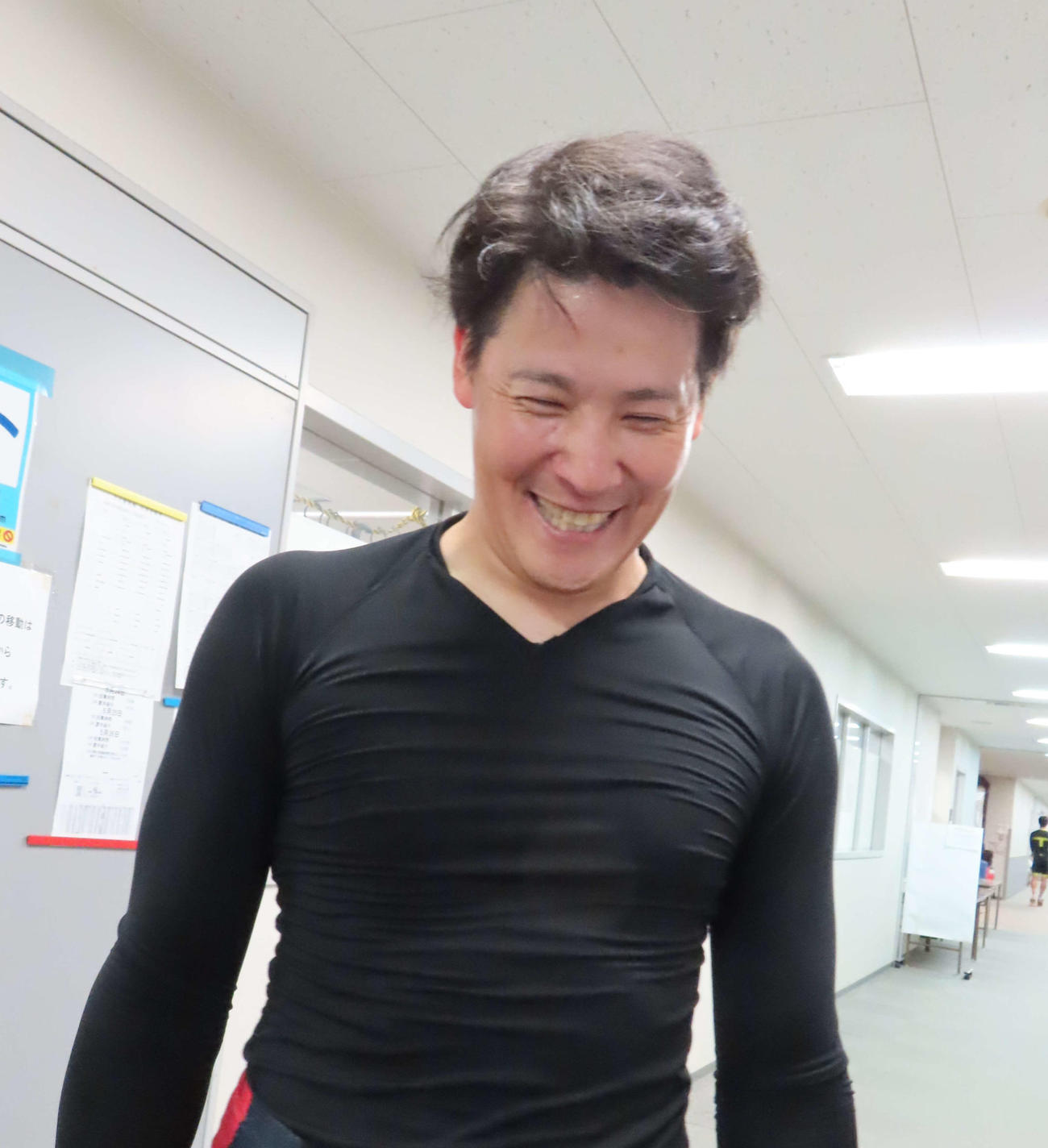 横関裕樹は白星発進に笑顔