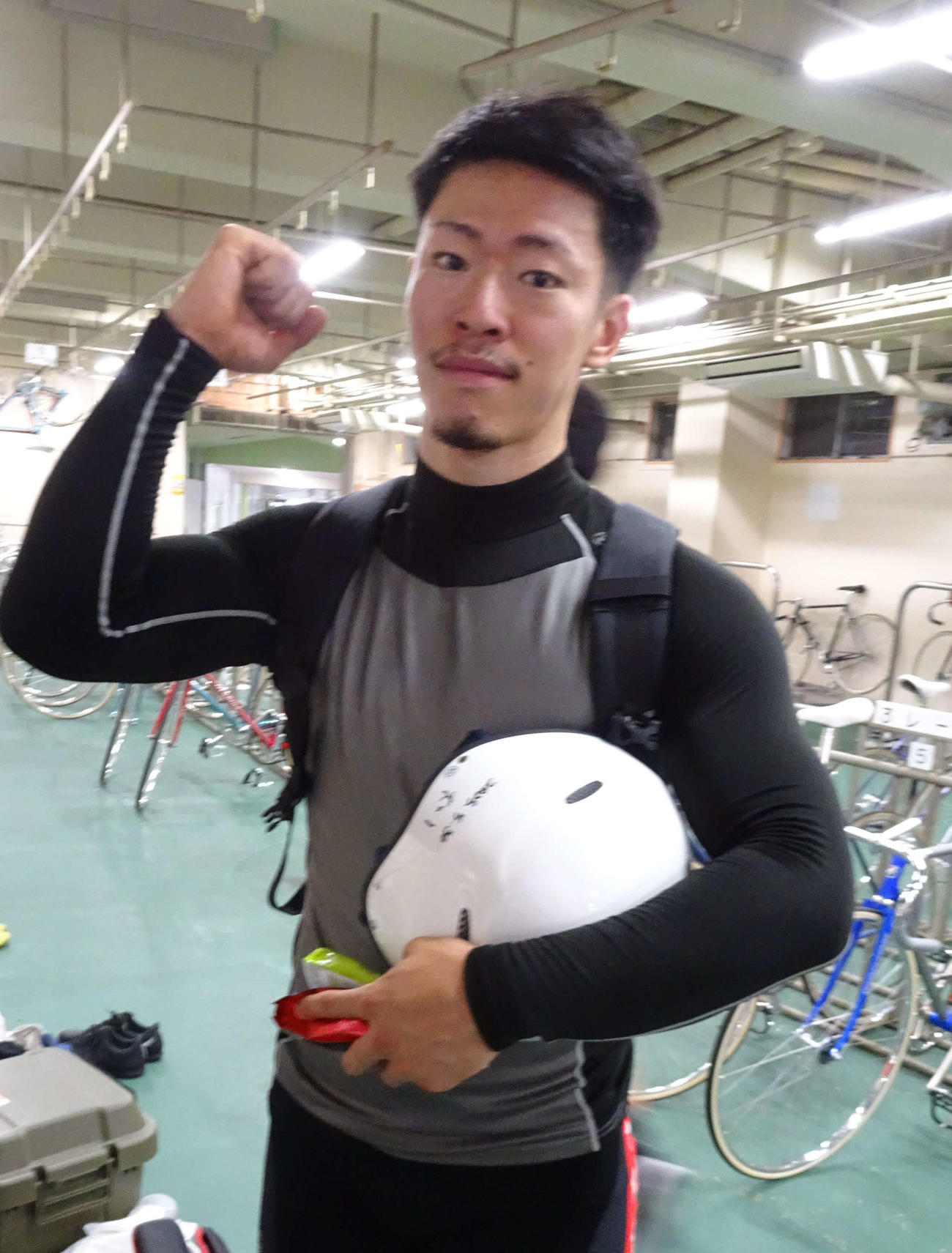四日市競輪　大川剛が予選6Rでまくって準決一番乗りを決めた