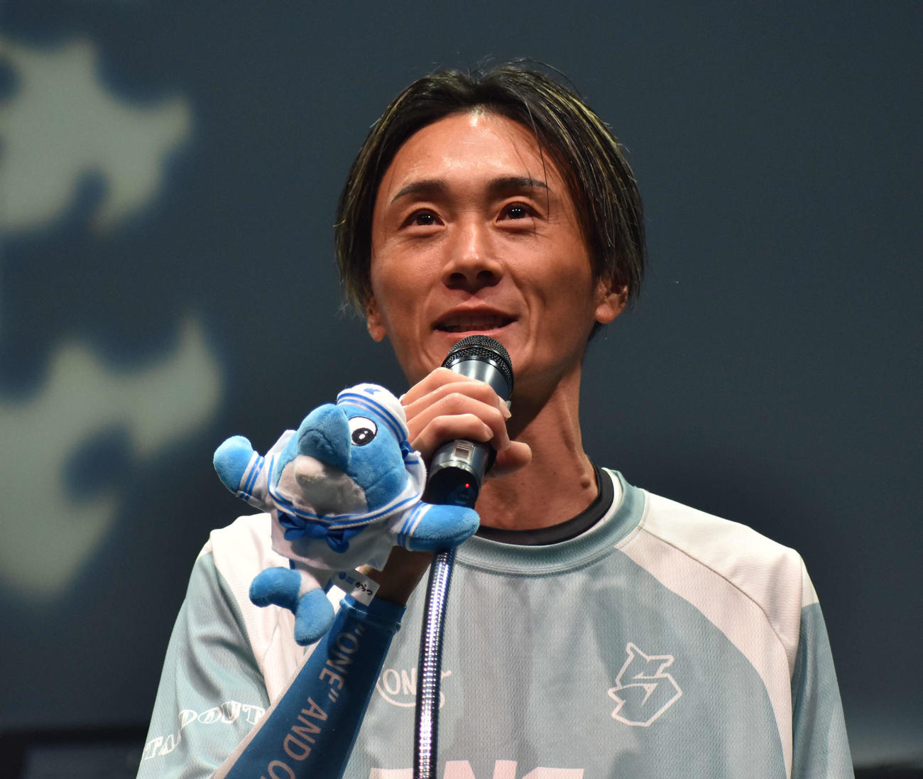 今節にかける思いを伝える峰竜太