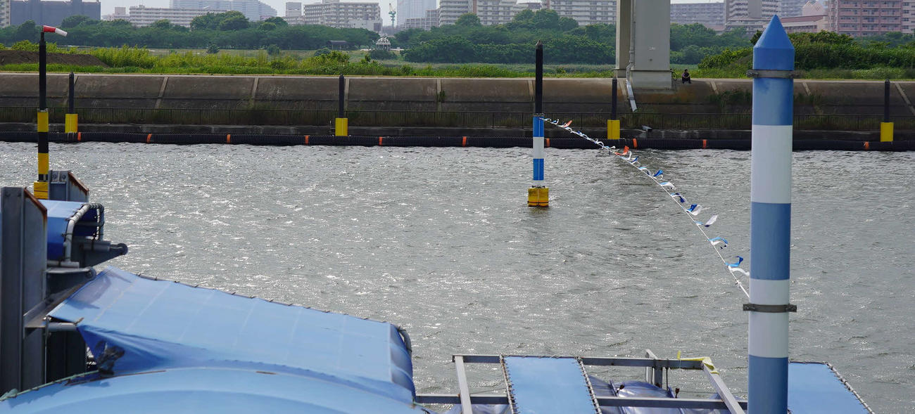 江戸川ボート2日目も強風高波浪で9R以降が途中中止打ち切り。空中線も強風にゆがむ