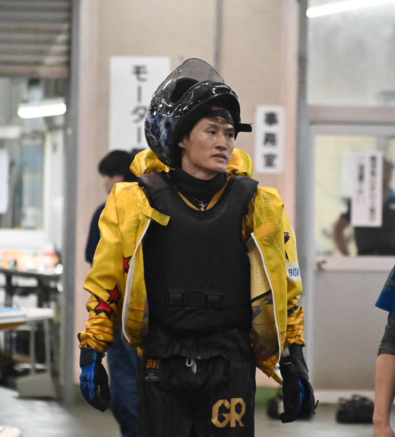 予選トップ通過を決めた白井英治