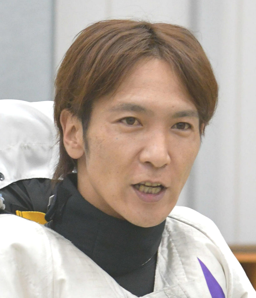 海野康志郎が7連勝の完全Vを決めた