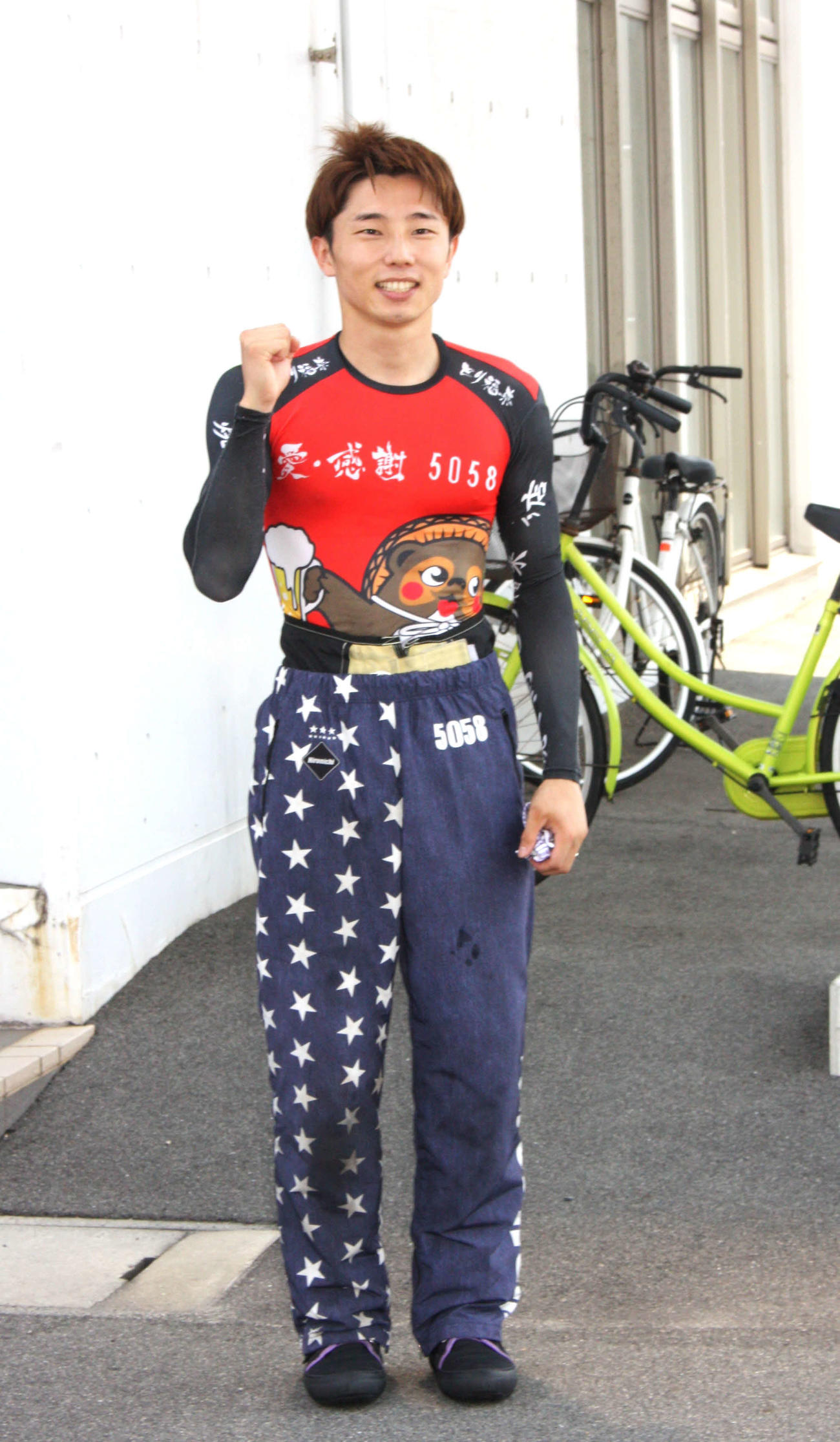 前原大道が1RでG2初勝利を挙げてガッツポーズ
