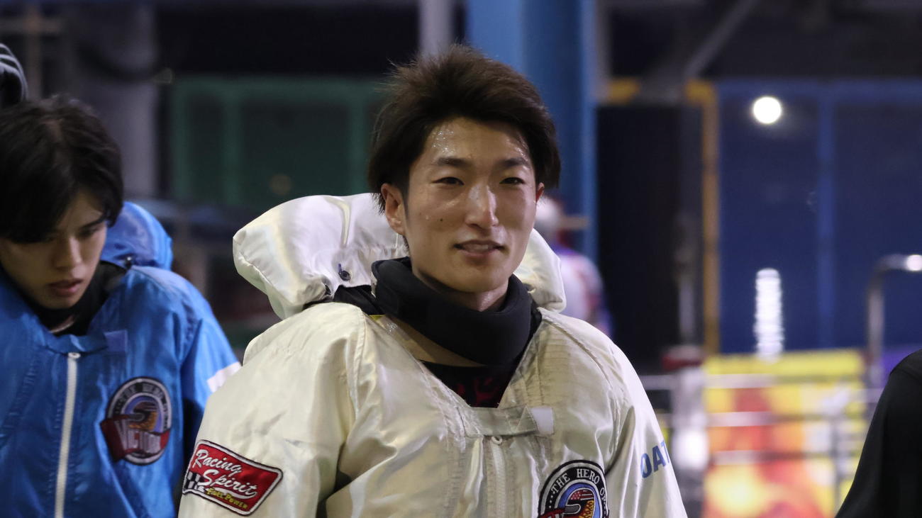 原田才一郎が悲願の地元初優勝へ、イン速攻を決める