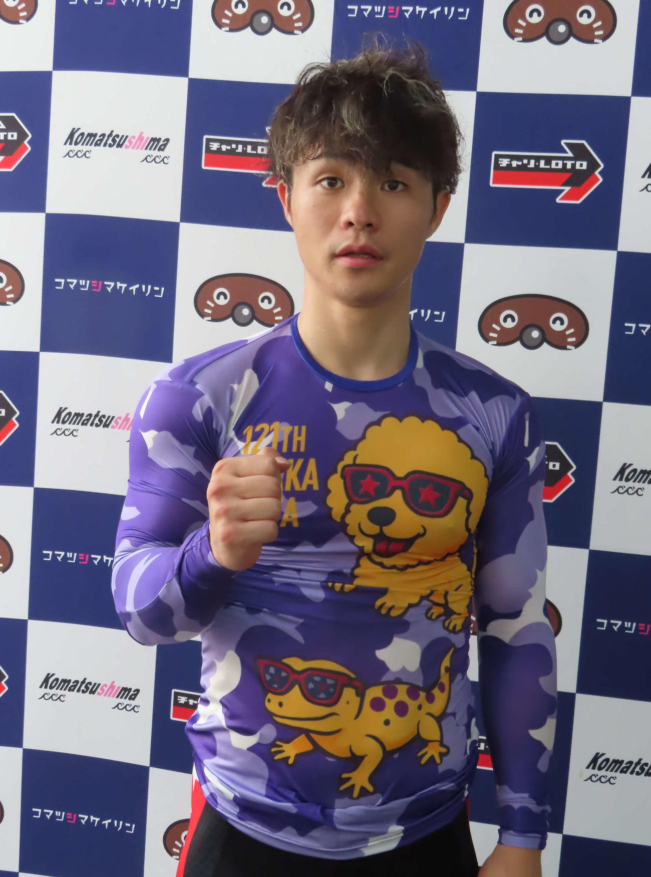 1予1R、得意のまくりは封印し、鐘3角カマシで2着に逃げ粘った道場晃規（撮影・榎並義朗）