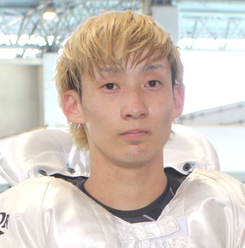 俊敏に差して初Vを狙う津田陸翔