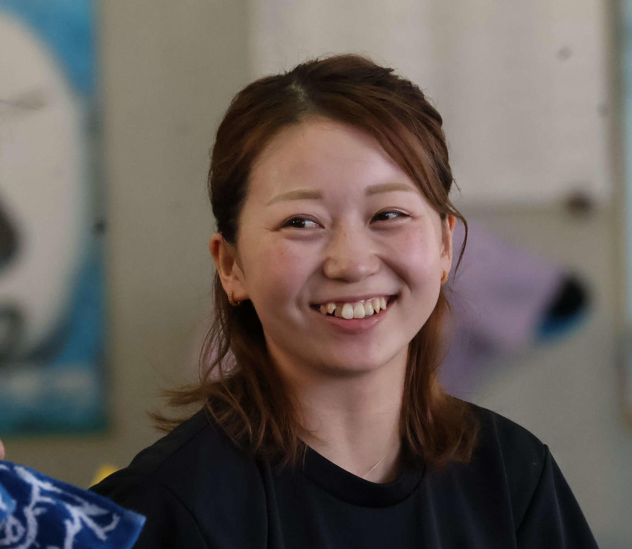 伸び型の57号機を手にした松尾怜実が、2日目以降に巻き返す