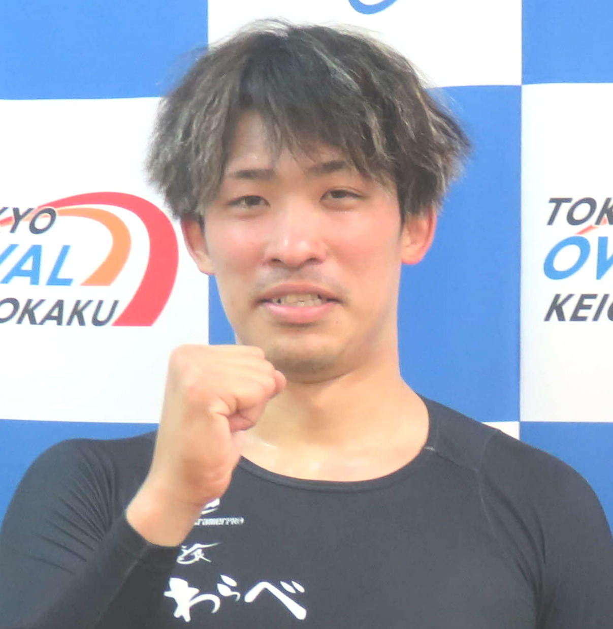 力強い先行で押し切った栗山和樹