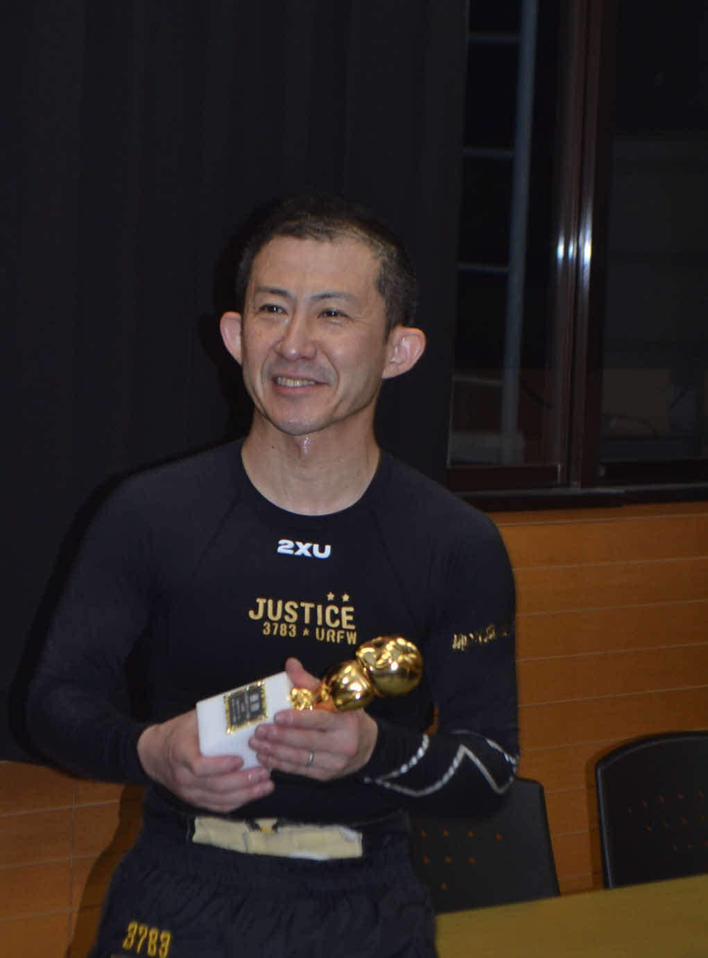 瓜生正義がインから押し切って、若松では12年5カ月ぶり9度目の優勝に思わず笑みをこぼした（撮影・中森亮）