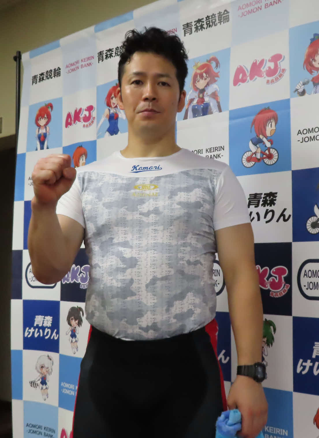実りの秋を見据え派手に立ち回る小森貴大（撮影・野島成浩）