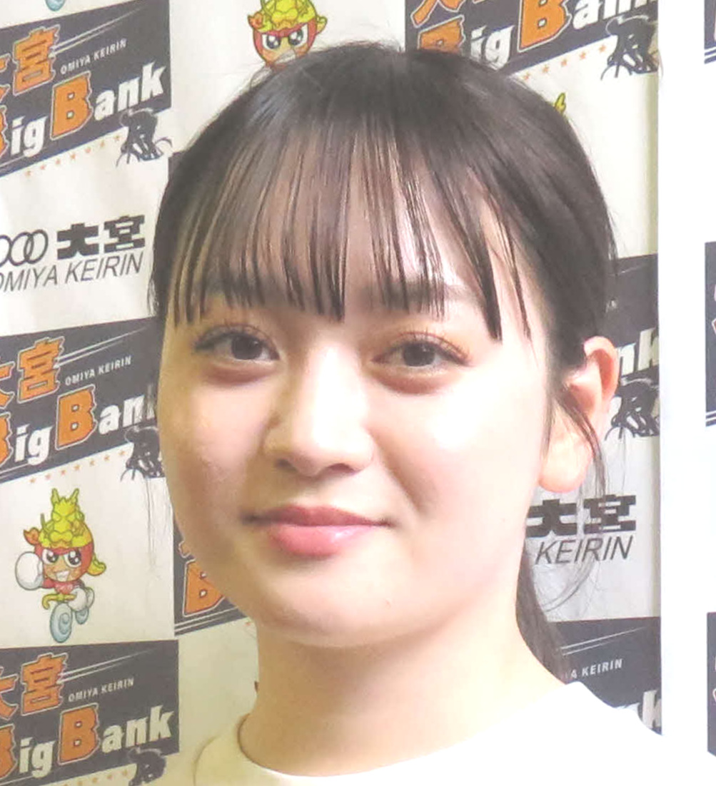 決勝を前に奇遇に驚く安東莉奈（撮影・栗田文人）