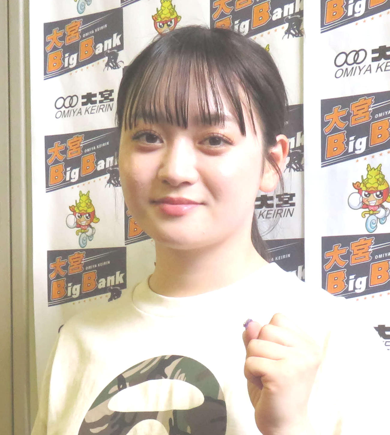 決勝を前に奇遇に驚く安東莉奈（撮影・栗田文人）