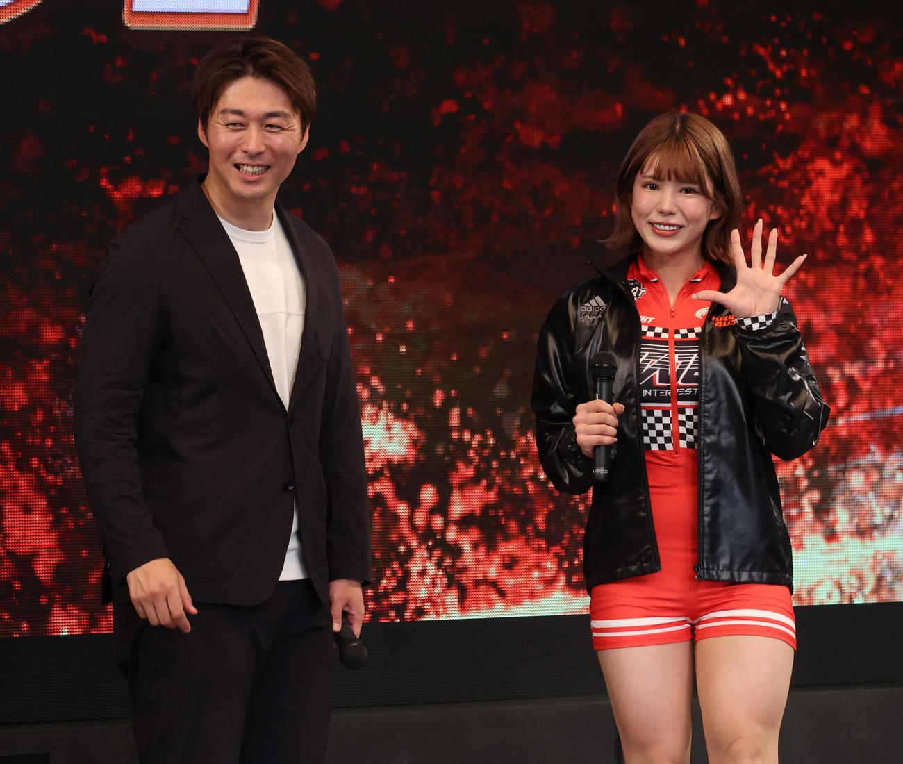 元競輪選手の平原康多と日野未来のコラボトークショー（撮影・柴田隆二）