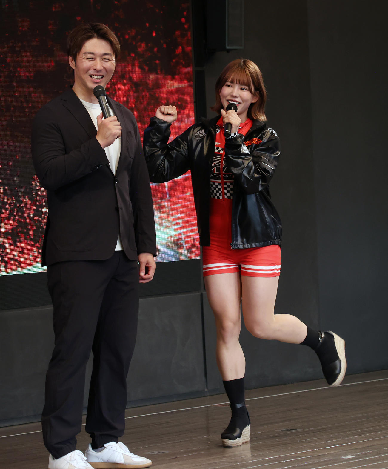 元競輪選手の平原康多と日野未来のコラボトークショー（撮影・柴田隆二）