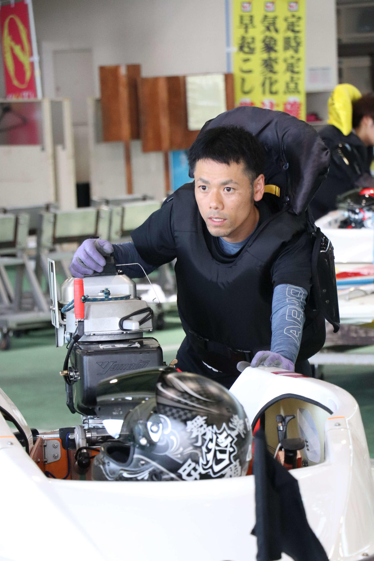 好素性機を手にした谷川将太に注目