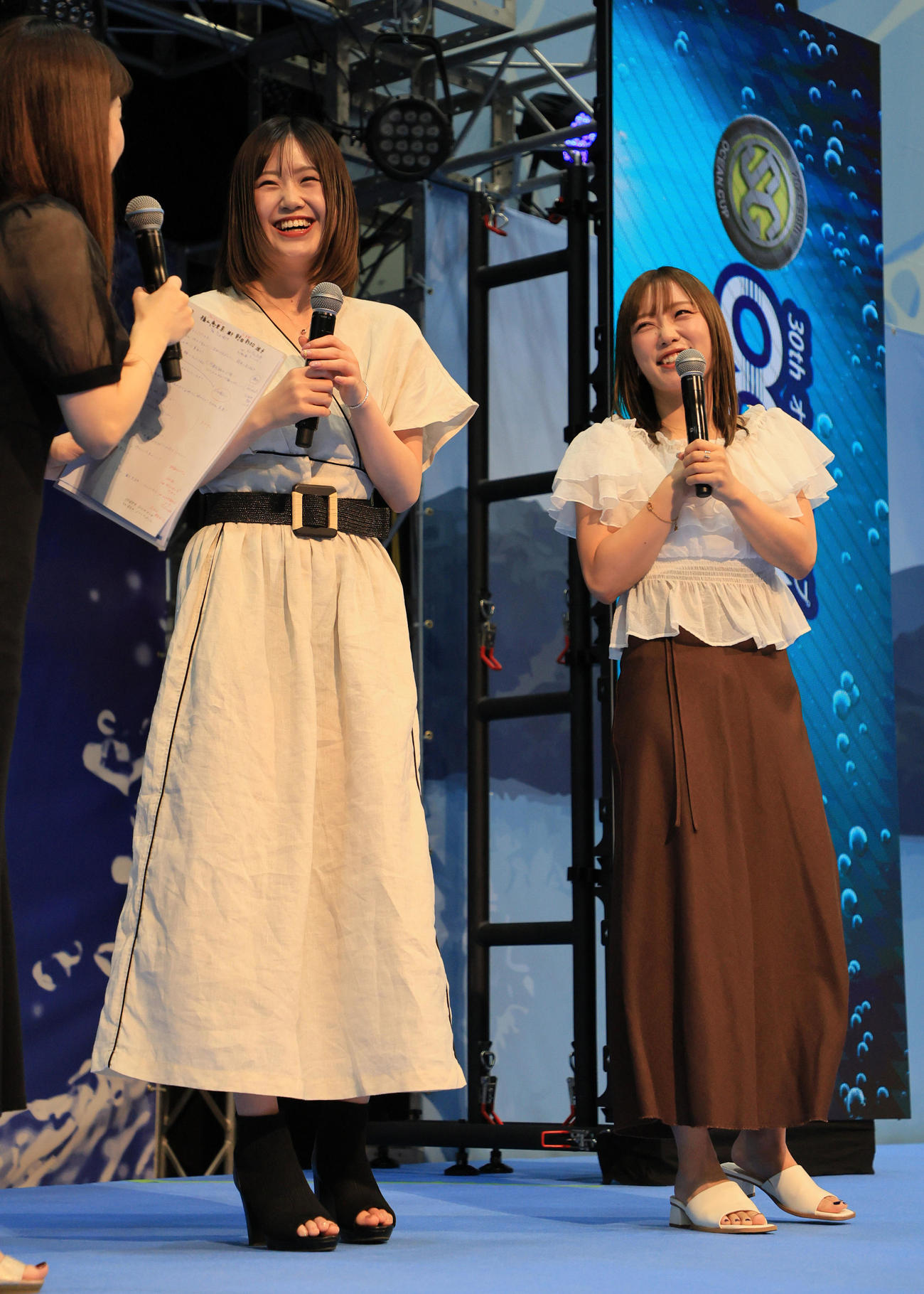トークショーを行った福山恵里奈（右）と野田彩加