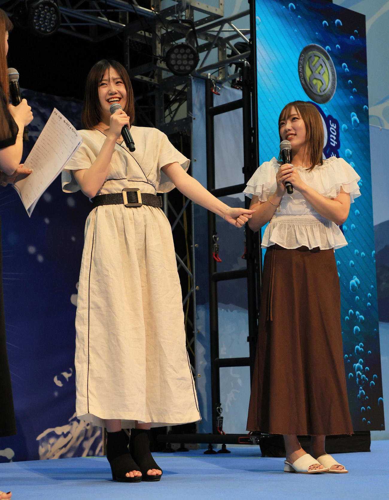 トークショーを行った福山恵里奈（右）と野田彩加