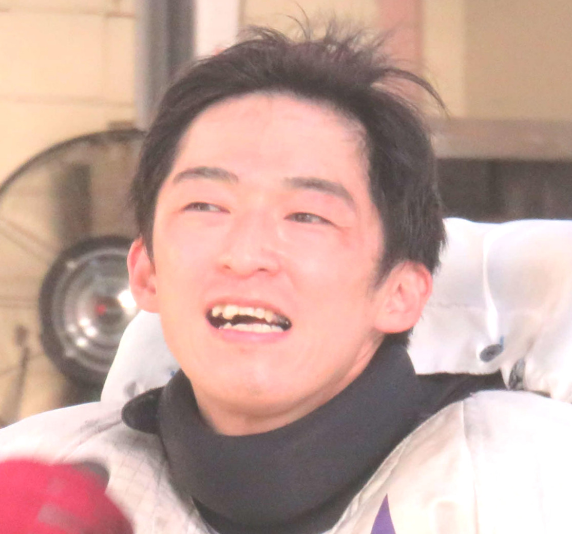 準優を逃げ切り安堵の表情を浮かべた加藤政彦