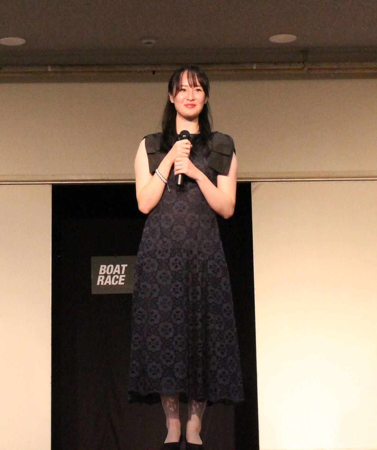 藤田菜七子がボートレース住之江でトークショー（撮影・安達弘持）