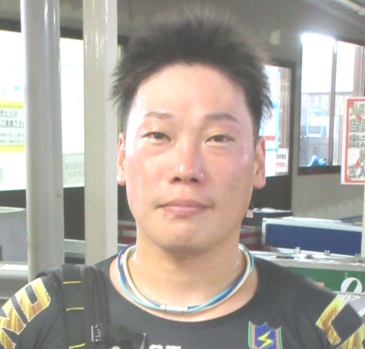 初日特選を快勝した原田研太朗