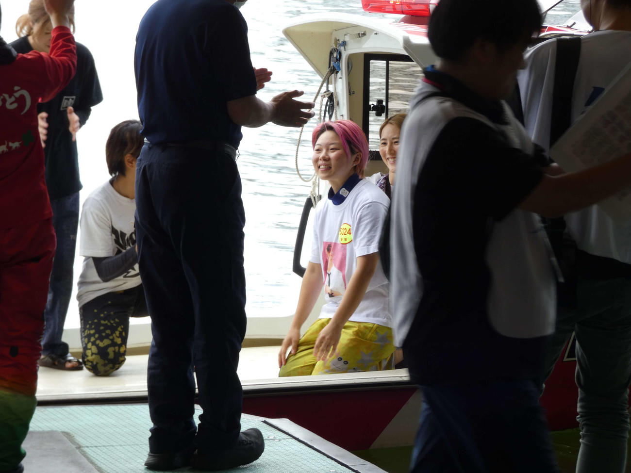 水神祭の準備をする畑田希咲