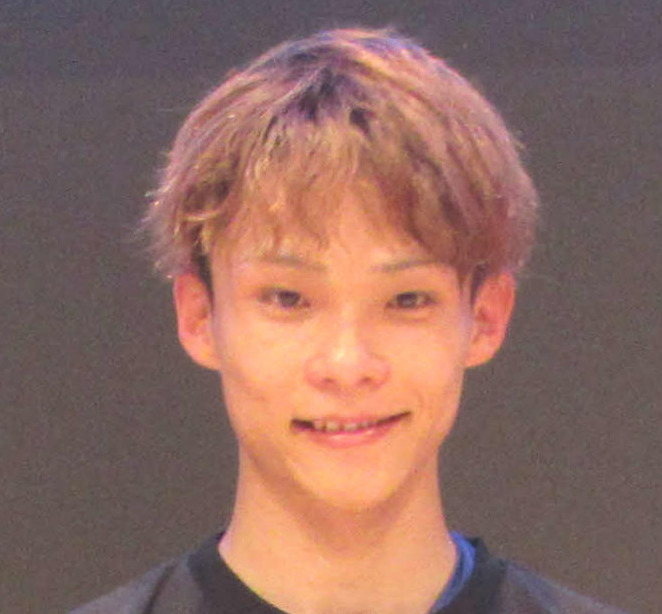 今年6度目の優勝を飾った中村日向