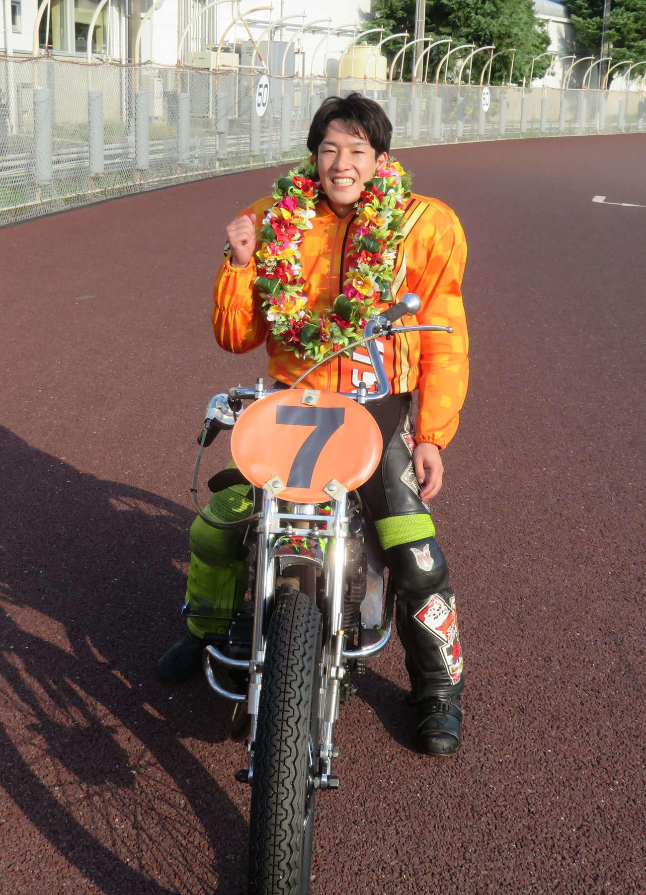 今年5度目のG2タイトル獲得に笑顔の黒川京介（撮影・小川将司）