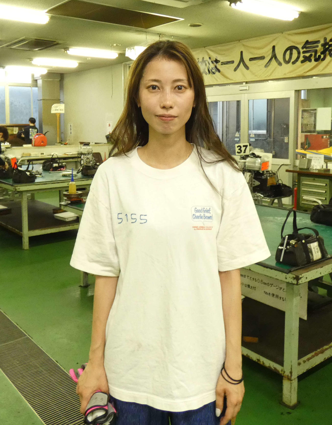 内山七海が前回優出機の1号機をゲットした（撮影・前原一樹）