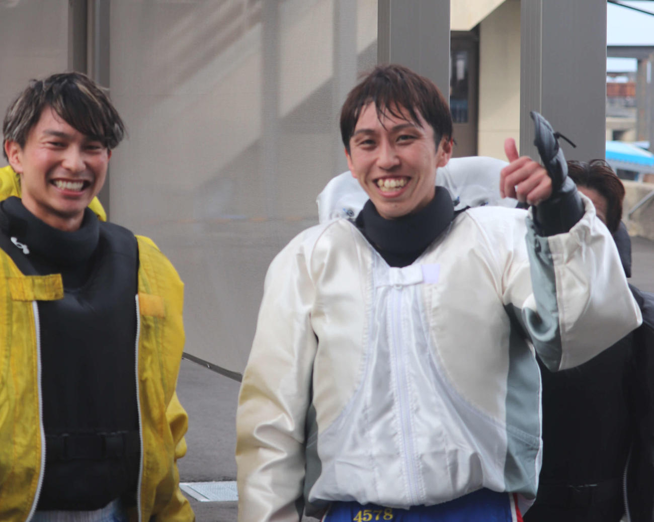 準優11Rで大阪支部ワンツーを決めた藤山雅弘（右）と佃来紀