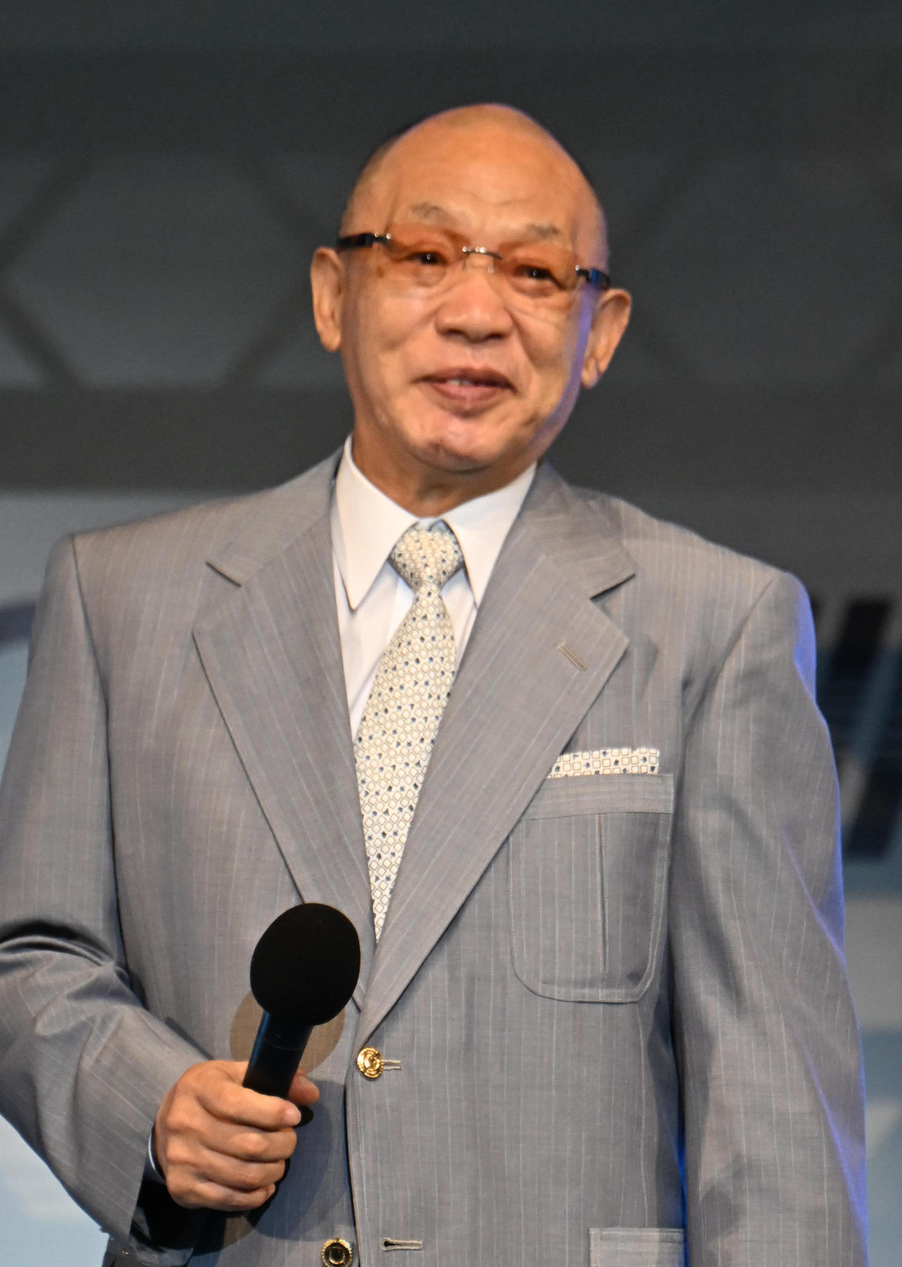 浜名湖ボートでトークショーを行う落合博満氏（撮影・和賀正仁）