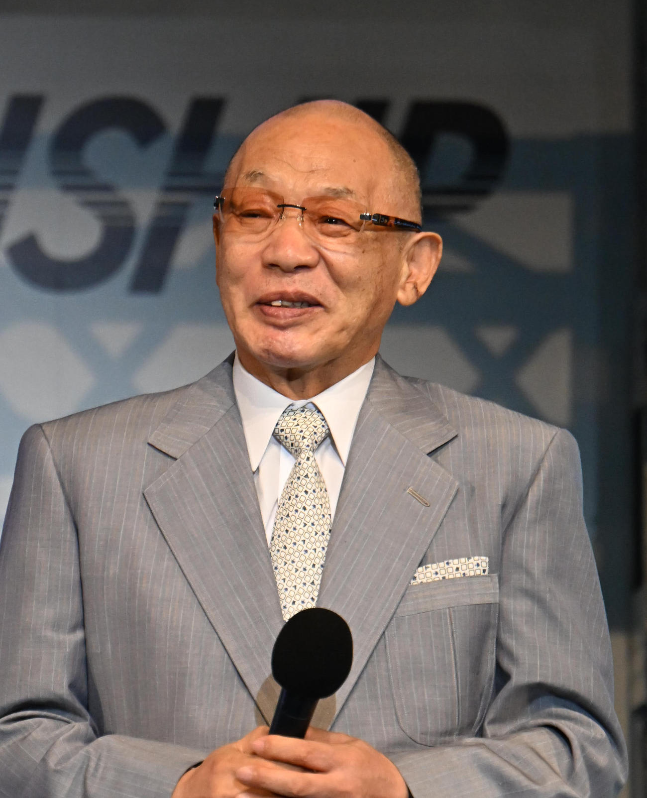 浜名湖ボートでトークショーを行う落合博満氏（撮影・和賀正仁）