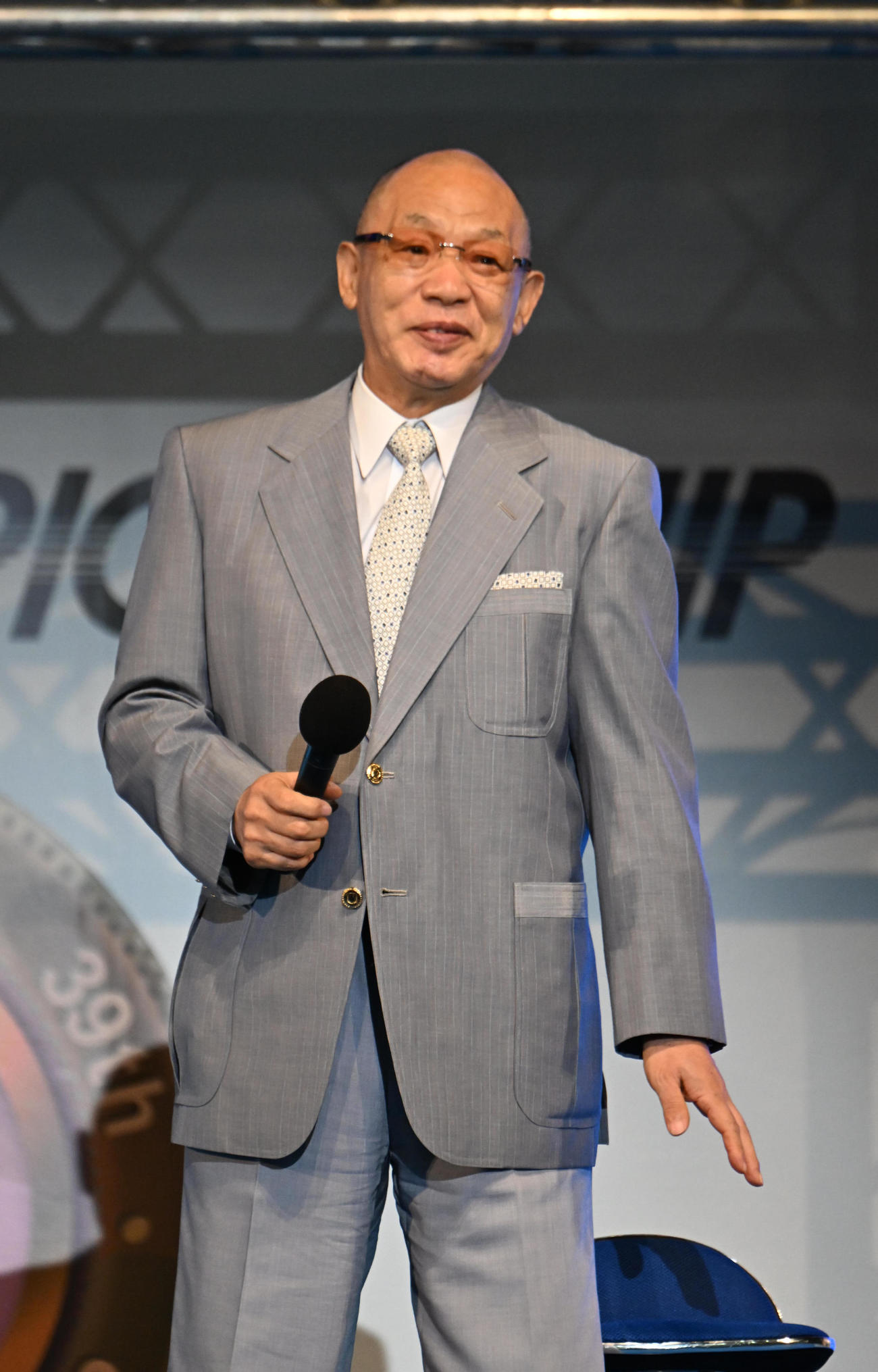 浜名湖ボートでトークショーを行う落合博満氏（撮影・和賀正仁）