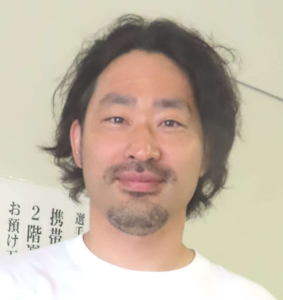 2車の援護を受けてまくり一発を狙う小川賢人