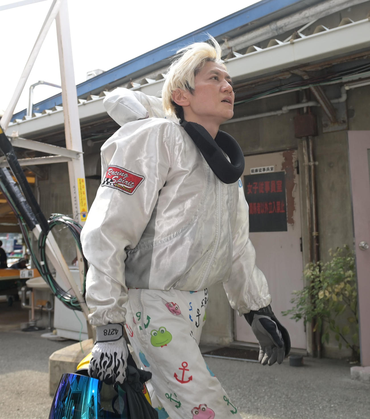 尼崎10R　逃げ切った1号艇4278藤岡俊介